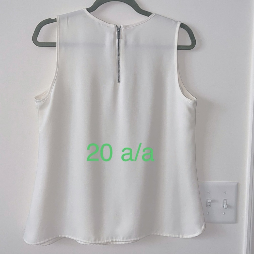 Calvin Klein top - Picture 5 of 6